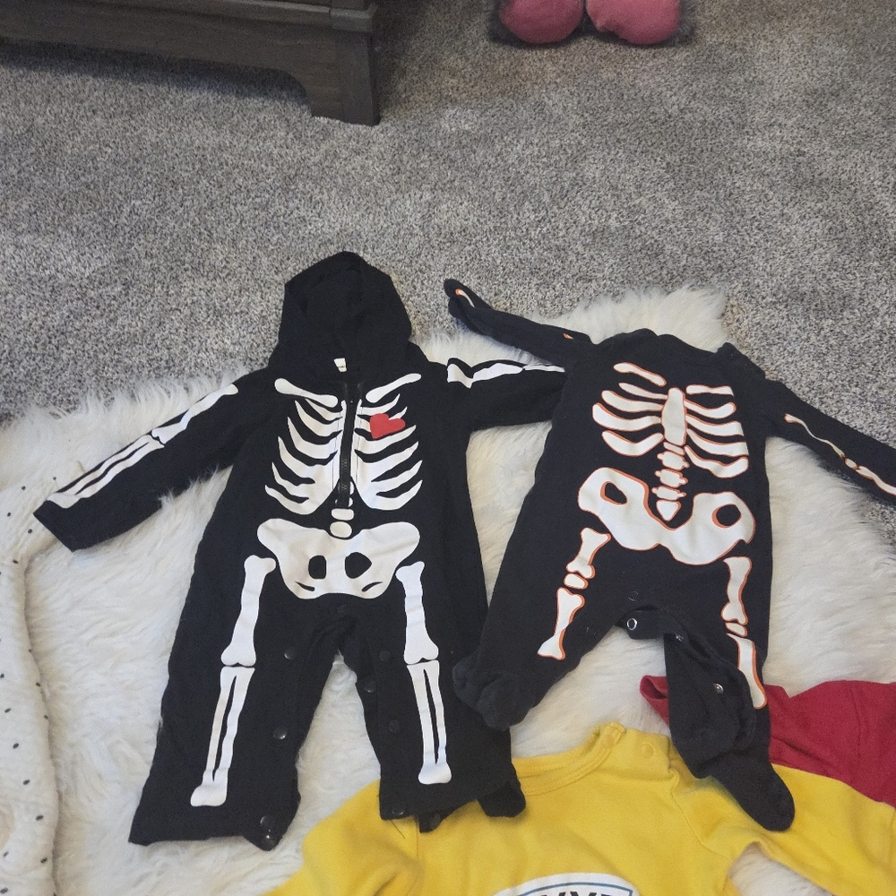 Baby Clothes TWINS Lot - Picture 4 of 16